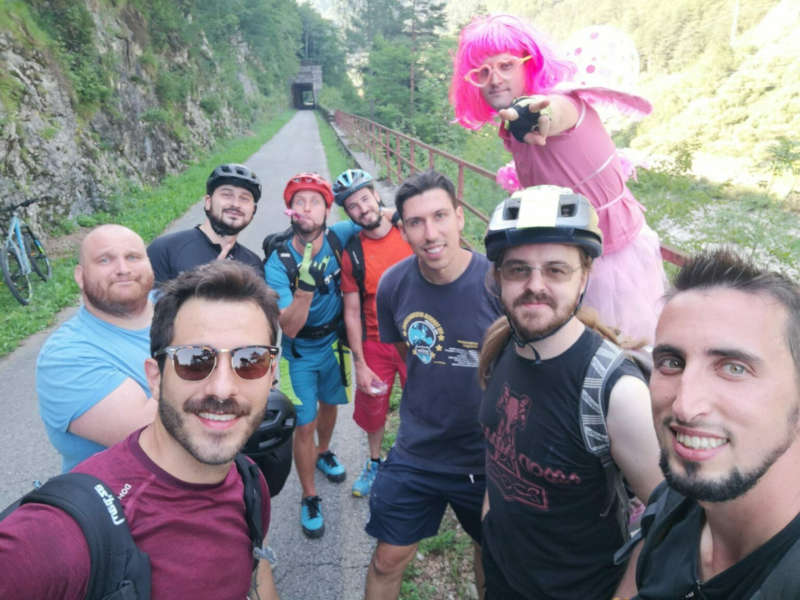 addio al celibato in bici